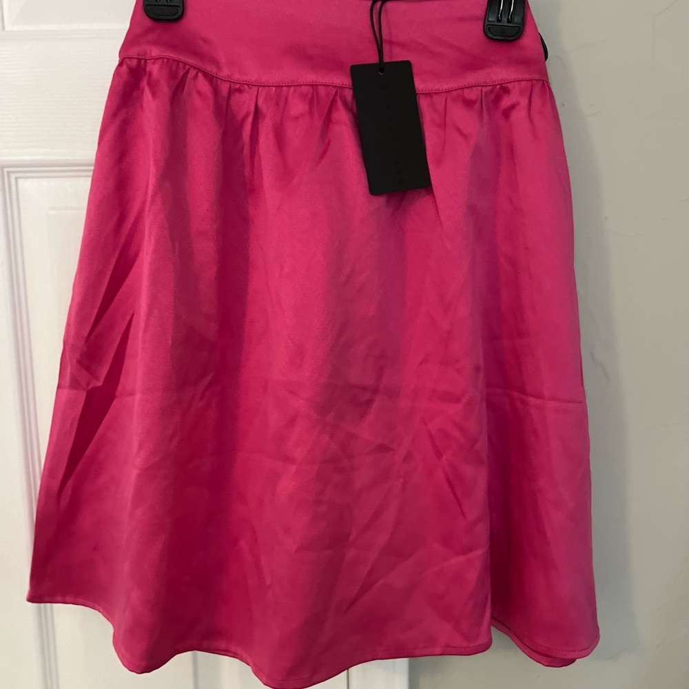 Pink skirt with bow